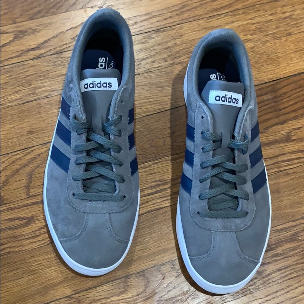 Like NEW Men’s Adidas Ortholite Sneaker size 9